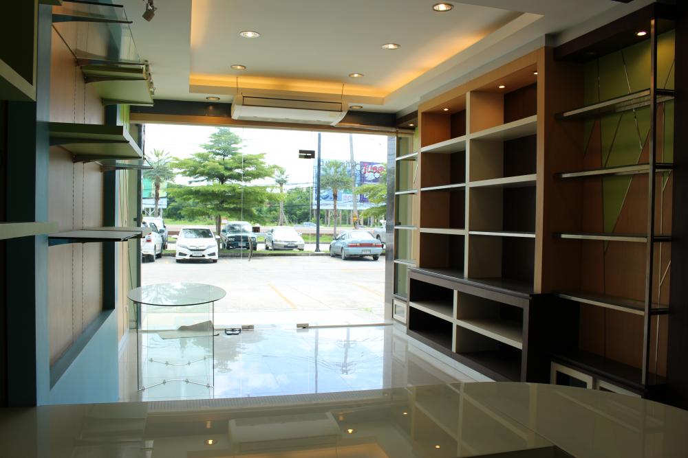 For SaleCommercial Building 