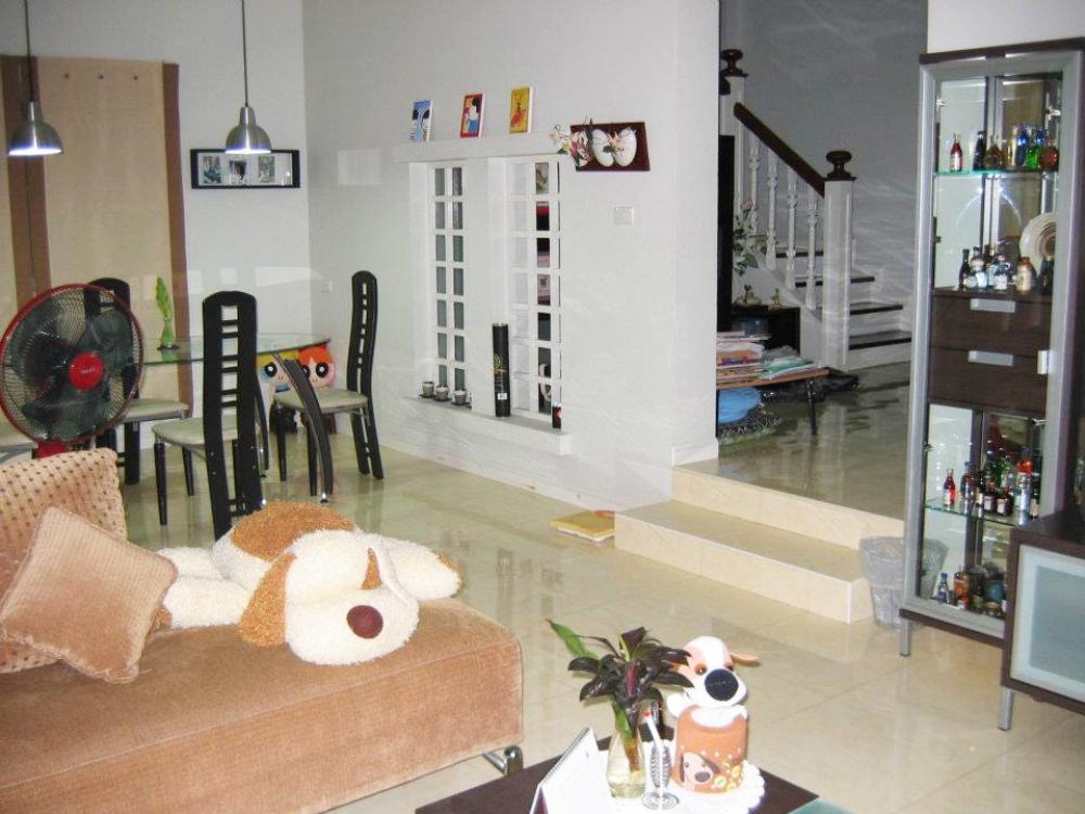 ให้เช่าบ้าน 