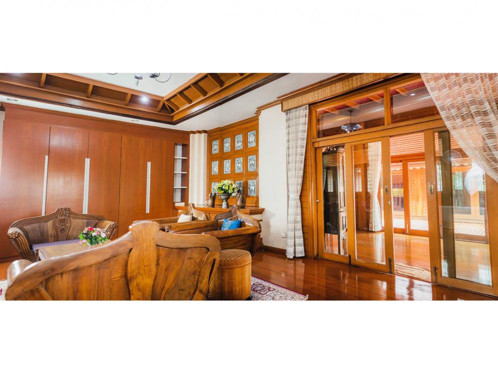 ขายบ้าน 