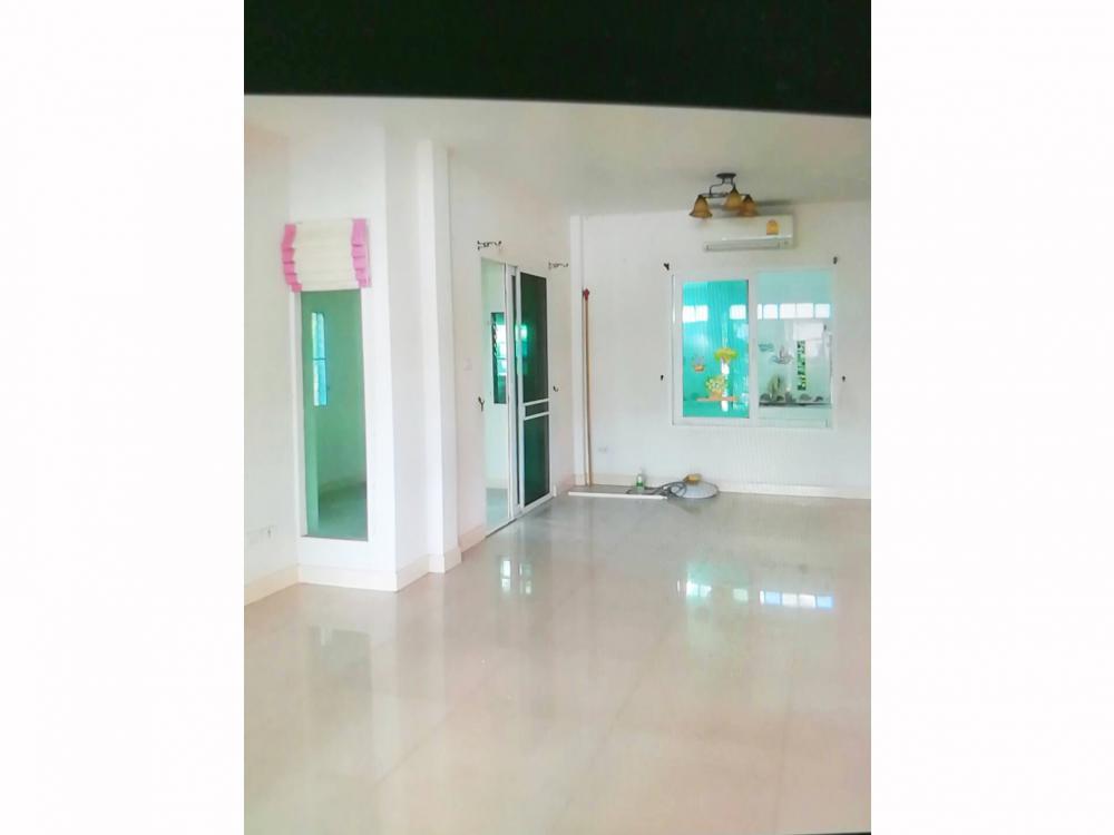 ให้เช่าบ้าน 